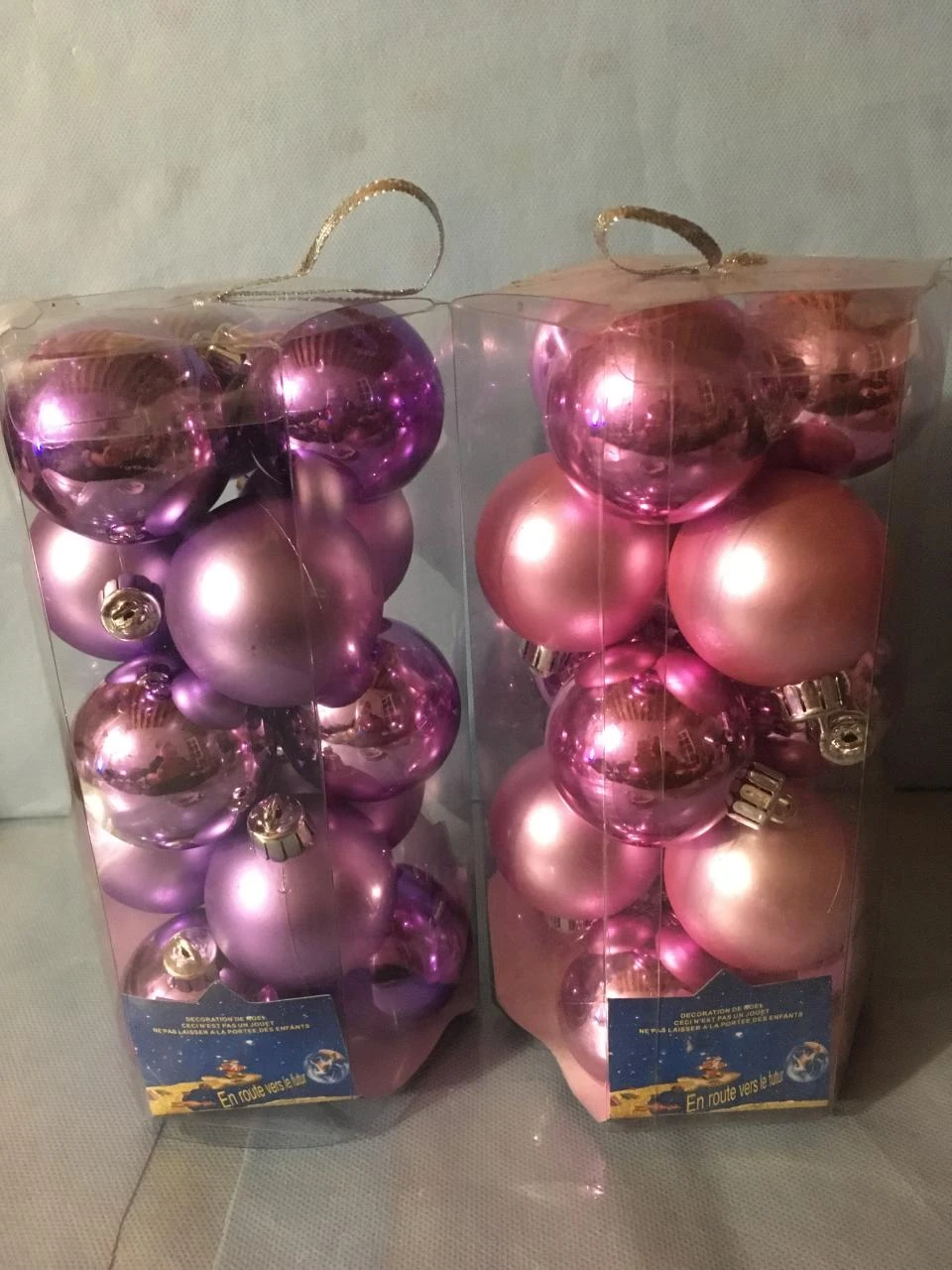 2 boites de 15 boules de sapin de noel mauve / rose neuves + 20 boules en cadeau
